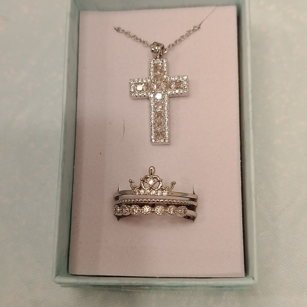 Cross with princess ring set